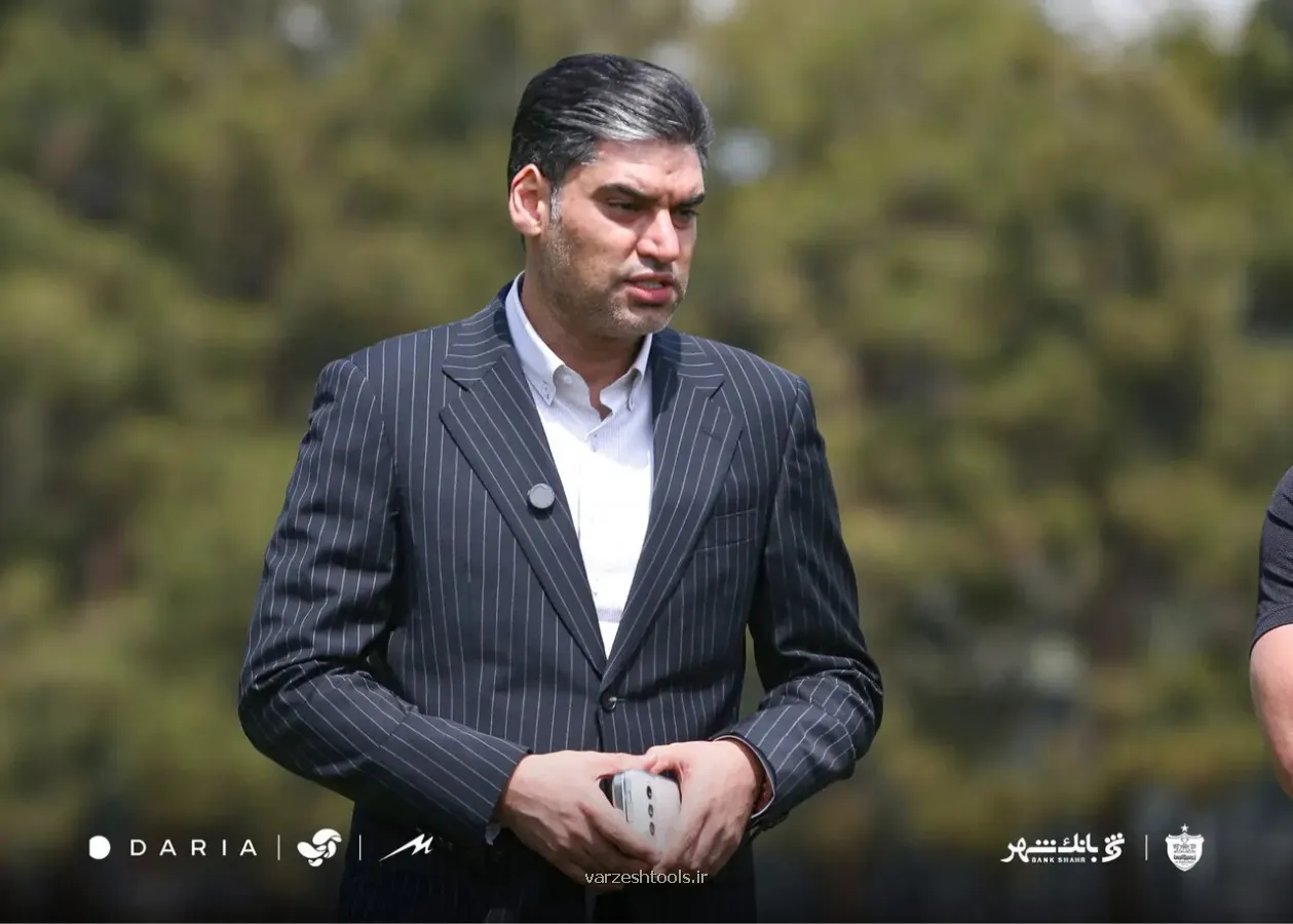 پرسپولیس شمشیر را برای استقلال و تراکتور از رو بست