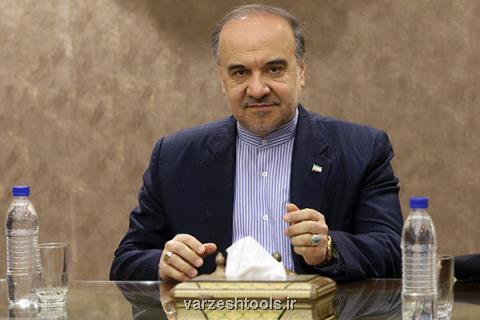 سلطانی‎فر: مدیران پرسپولیس و استقلال برای واگذاری همكاری كنند