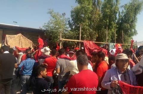 پرسپولیسی ها جشن قهرمانی را آغاز كردند، ترافیك شدید اطراف ورزشگاه