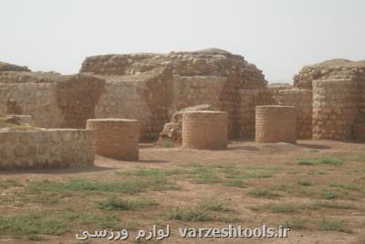 دویدن روی آثار تاریخی توسط قشر نوجوان جامعه